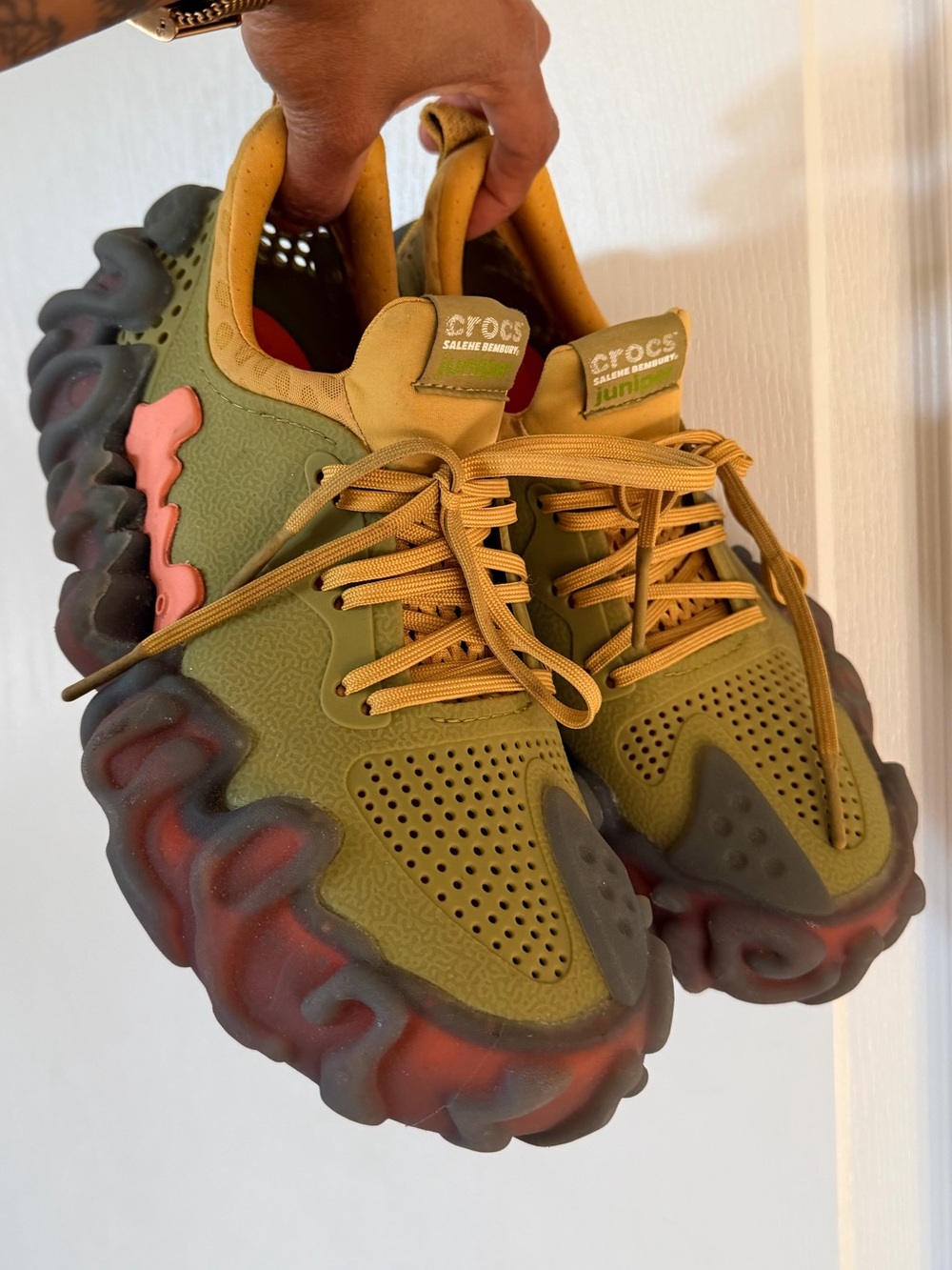 Salehe Bembury x Crocs Juniper “Tahini” Terrain Sneakers - Picture 3 of 15